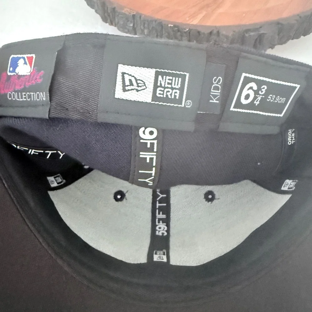 New Era 59FIFTY Boston Red Sox Hat Kids 6 3/4 Black Fitted Baseball Cap MLB